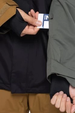 Veste Snow 686 Gore-Tex Core Shell Goblin Green 21 Veste Snow 686 Gore-Tex Core Shell Goblin Green -Magasin De Snowboard Professionnel Gt Core Gore Tex Shell Goblin Green 686 8 1