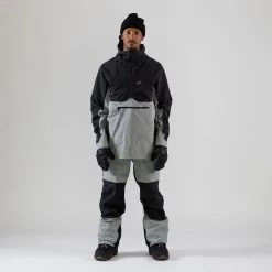 Veste Snow Jones Mountain Surf Anorak Frosti Blue -Magasin De Snowboard Professionnel Jones Snowboards Mountain Surf Anorak Frosti Blue 1 1