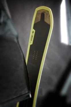 Snowboard Amplid Singular -Magasin De Snowboard Professionnel Singular Amplid Research Cartel 2 1