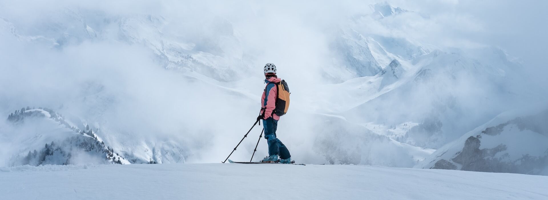 Magasin De Snowboard Professionnel -Magasin De Snowboard Professionnel clement delhaye cnluLIyhpBA unsplash 1